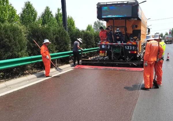 Etapoj spertaj en la disvolviĝo de preventa bontenado procezo mikro-surfacing_2